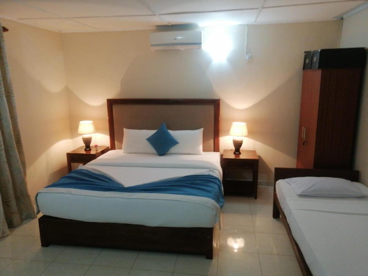 Nalendra Villa - Oceanfront Hikkaduwa Exterior foto